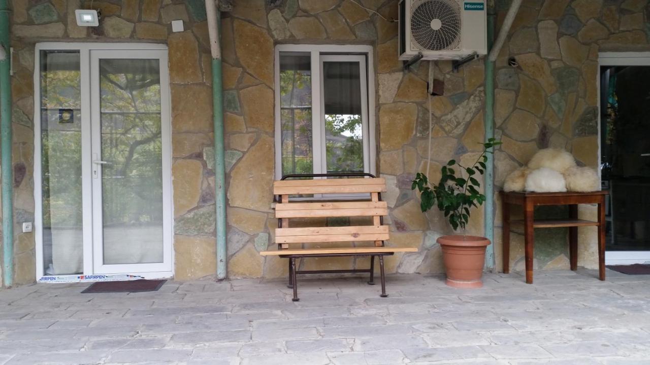 Guest House Ucha Mtsʼkhetʼa Exterior foto